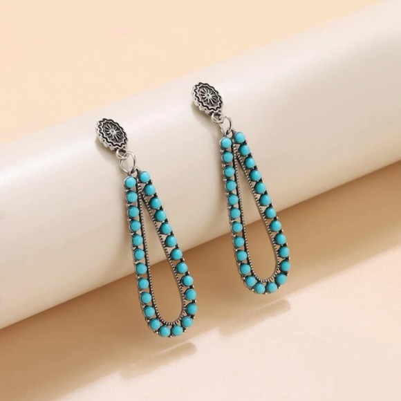 Water Drop Women’s Earrings - Picture 3 of 6